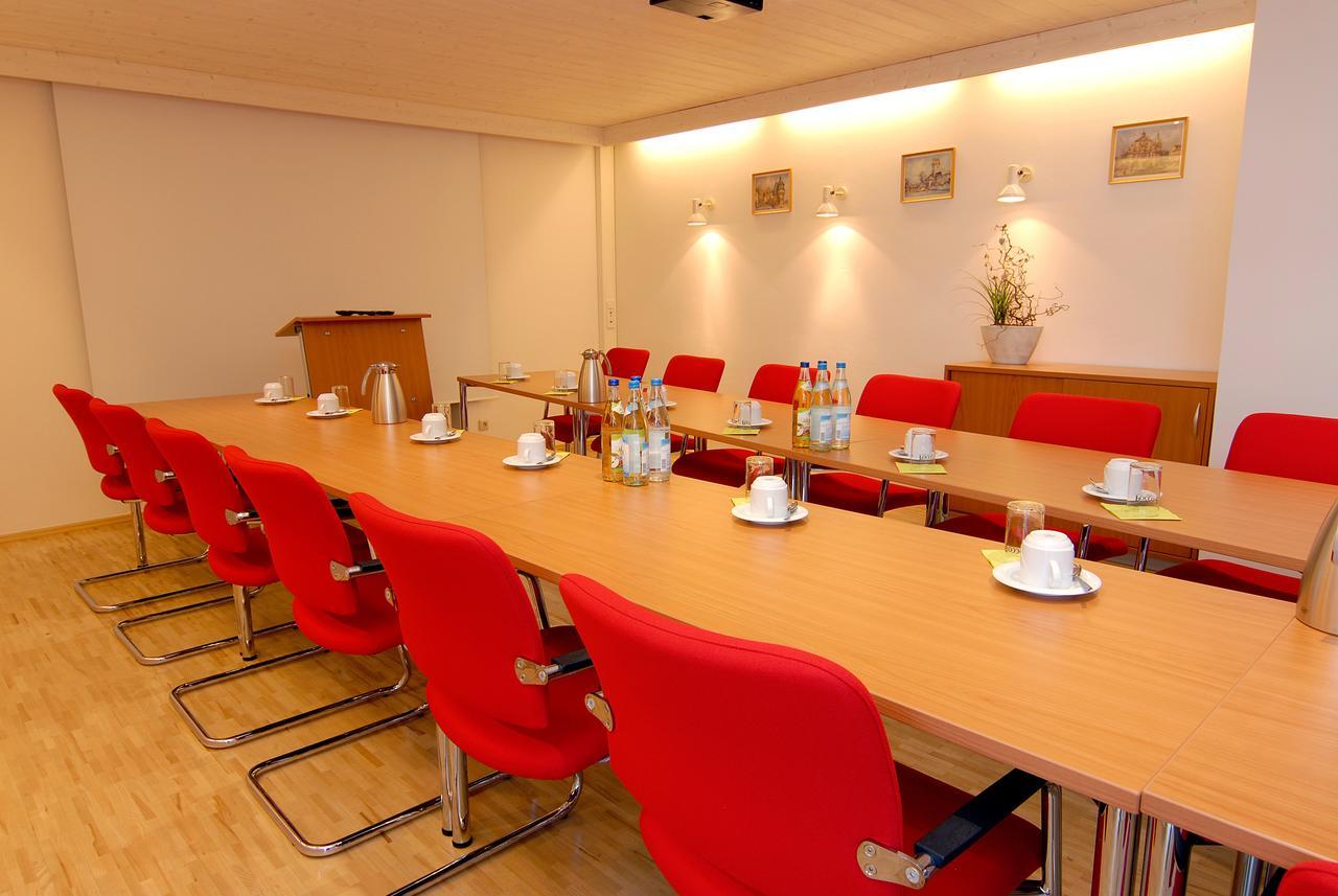 Garni Hotel Leitl Gmbh Eggenfelden Dış mekan fotoğraf